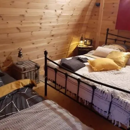 The Country Shack Pod *
